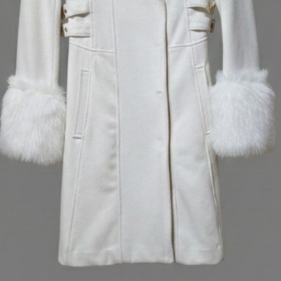 BEBE✨ Gorgeous White Wool Coat with Fur Trim✨ EUC, Size XS - Picture 3 of 8